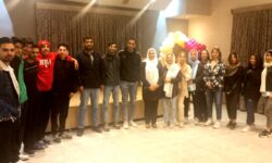 دیدار دکتر بهشید برخوردار با جوانان رستم باغ تهران